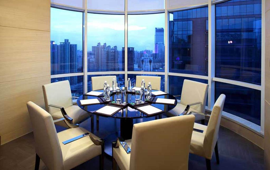 Hilton Shanghai City Center -Steps From Iconic Landmarks Wukang Mansion And Jing'An Temple Exteriör bild